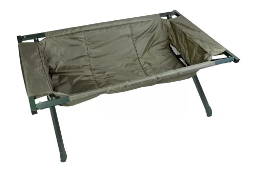 Carp Zoom Medium 103 × 59 cm fix lábas pontybölcső