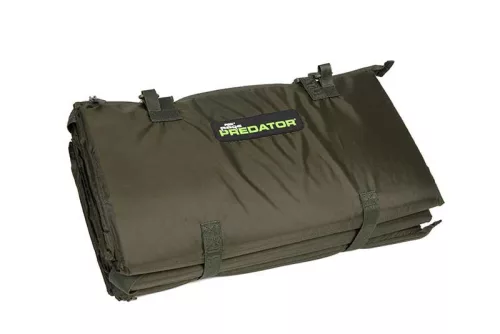 Fox Rage Predator Roll Mat 130 × 98 cm feltekerhető horogszabadító matrac